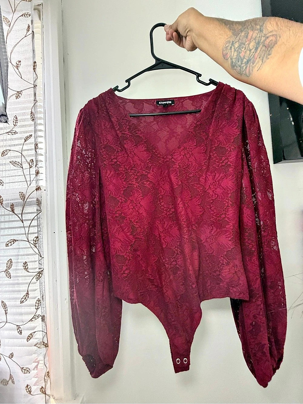 Express Burgundy Lace Long Sleeve Bodysuit Red Medium
